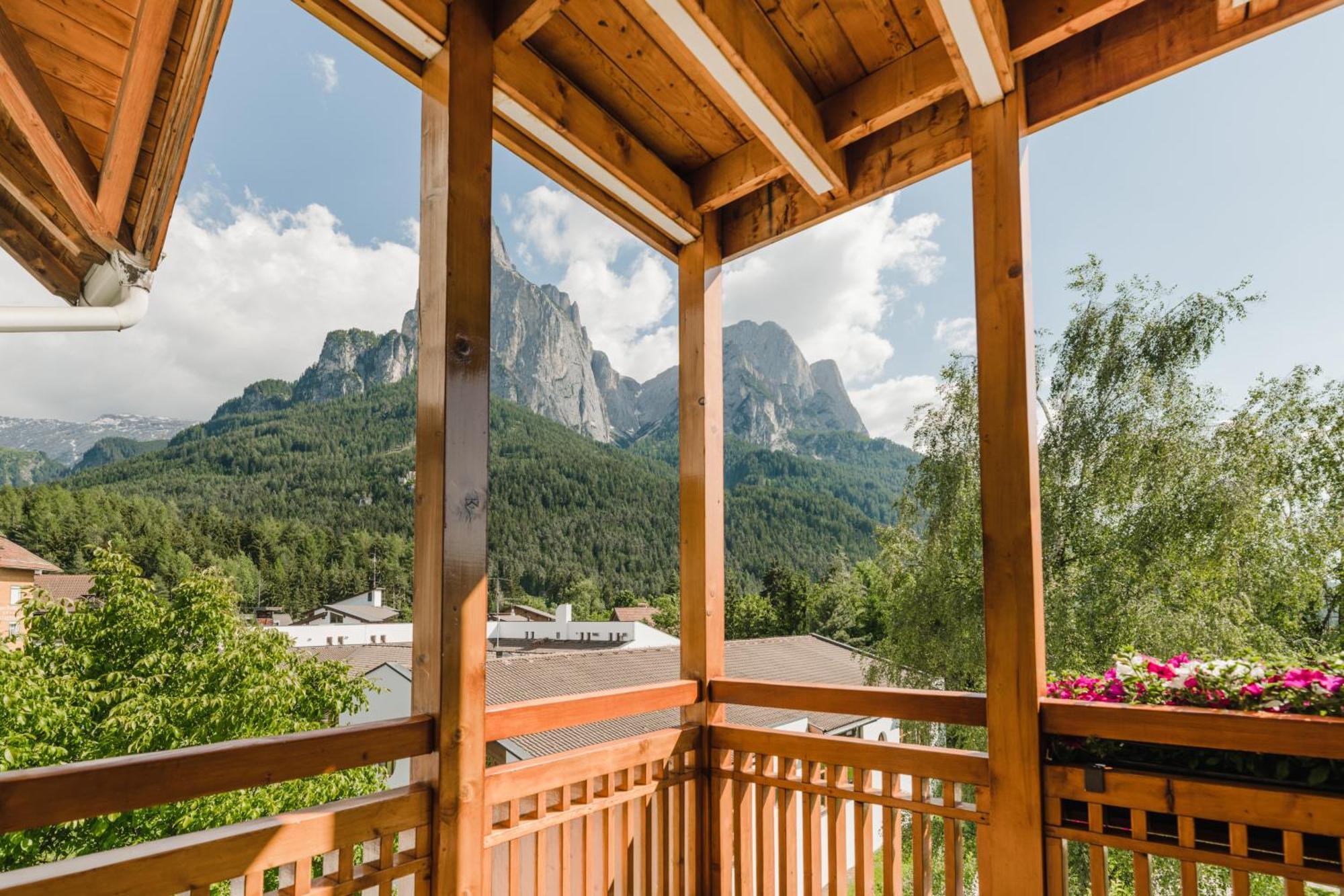 Residence Erika - Apartments, Breakfast & Sauna Siusi Bagian luar foto
